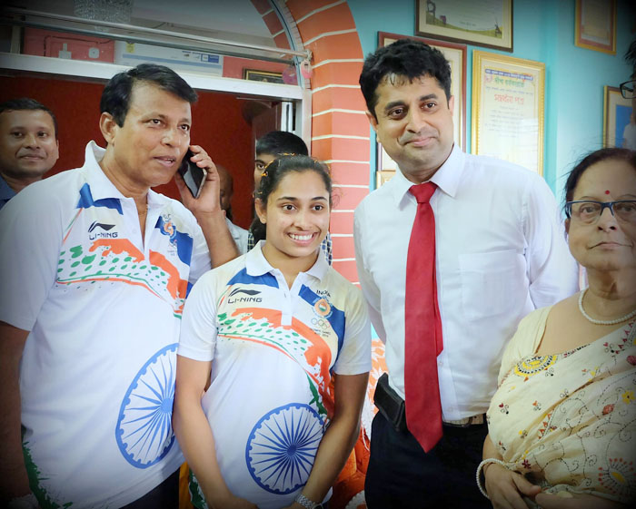 Receiving Dipa Karmakar at her Agartala Residence after Rio Olympics